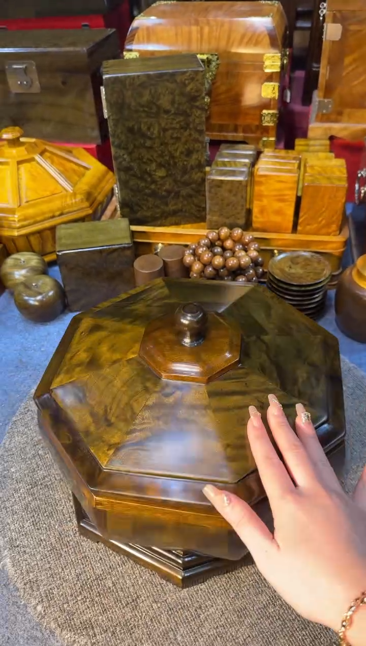 【闪购商品】乌木类成套家具精品阴沉乌木果盒
