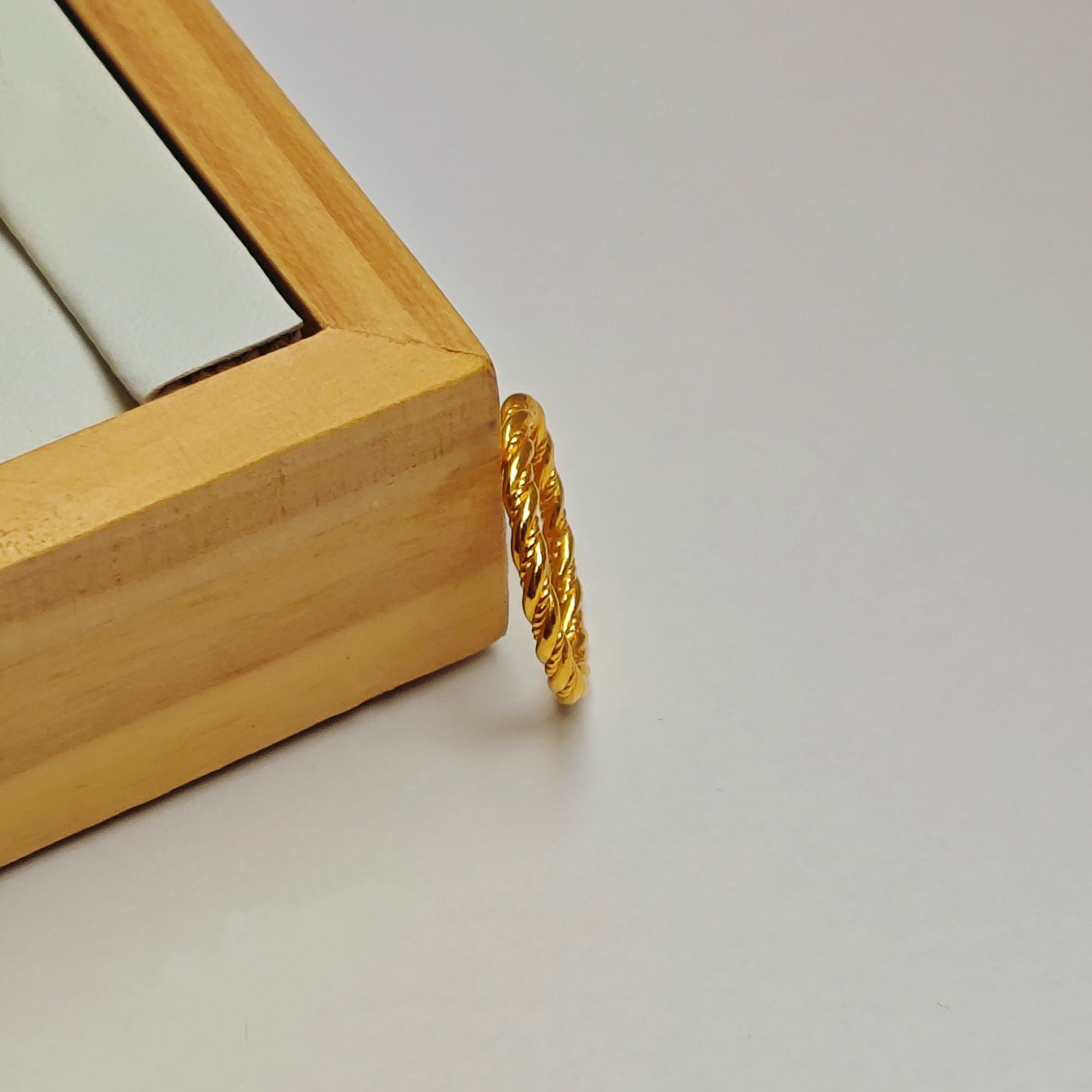 5D足金999 水贝麻花戒指轻奢百搭送女友精致时髦生日礼物