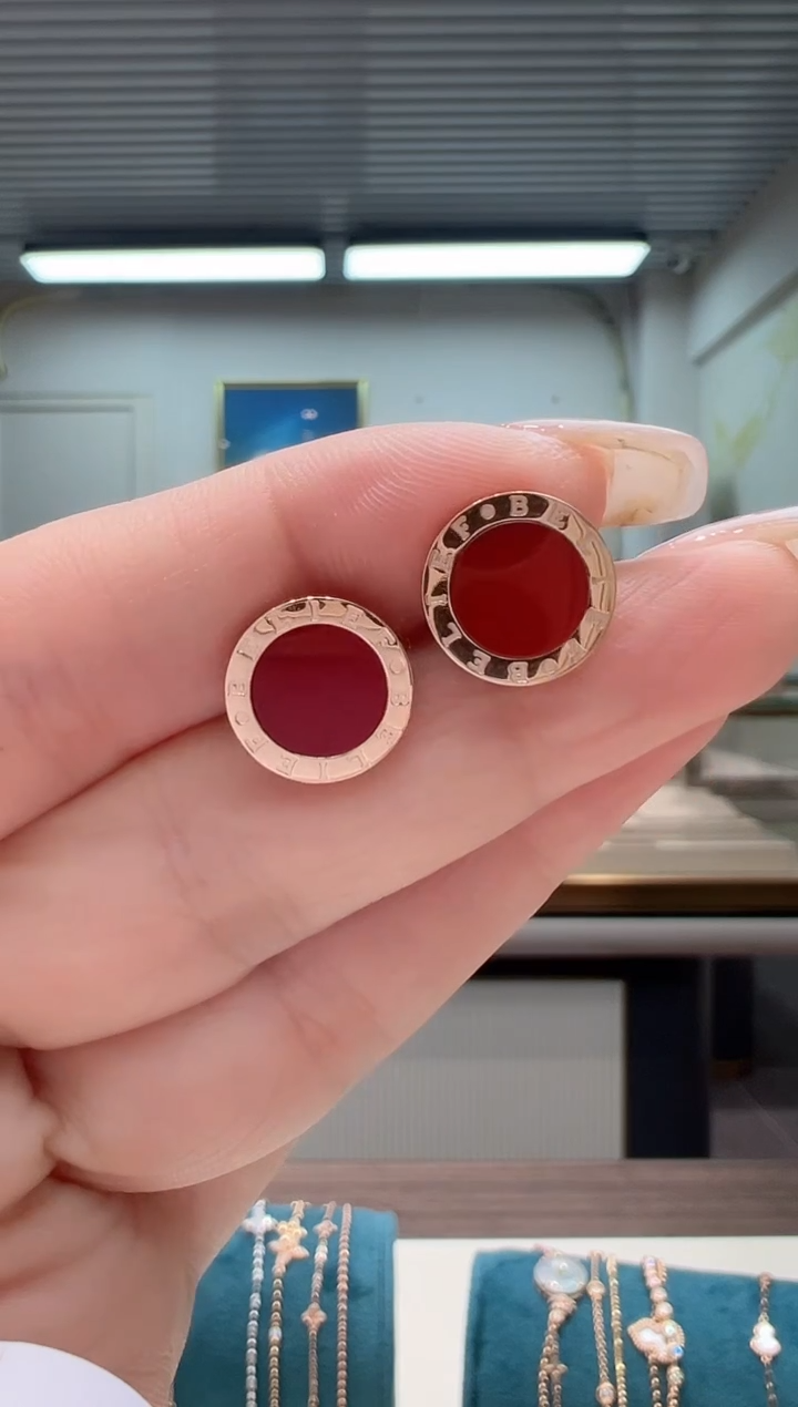 【闪购商品】玛瑙/玉髓耳钉18K金镶嵌红饼耳钉K红
