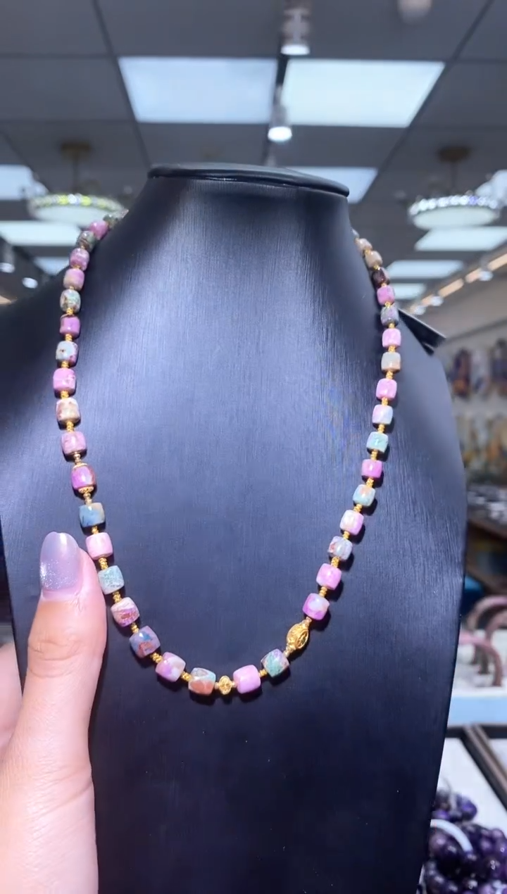 18K金镶嵌苏纪石（舒俱来）项链多样性发一件