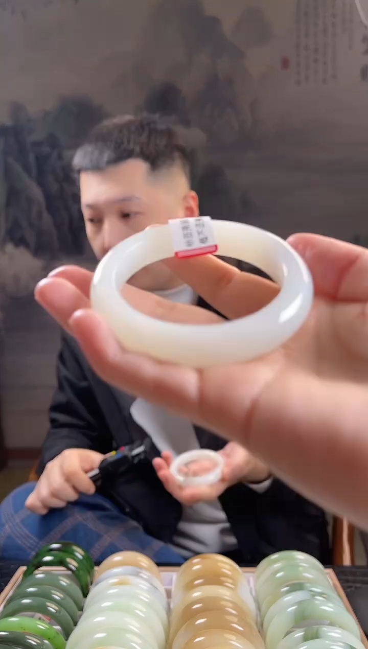 未镶嵌手镯和田玉54+圈口仅一只