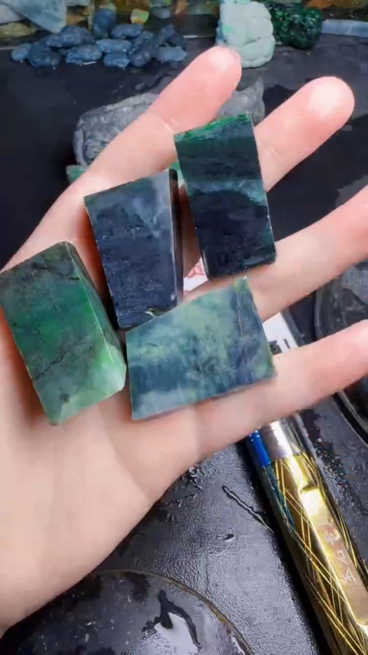 未镶嵌挂件翡翠壹天然翡翠052