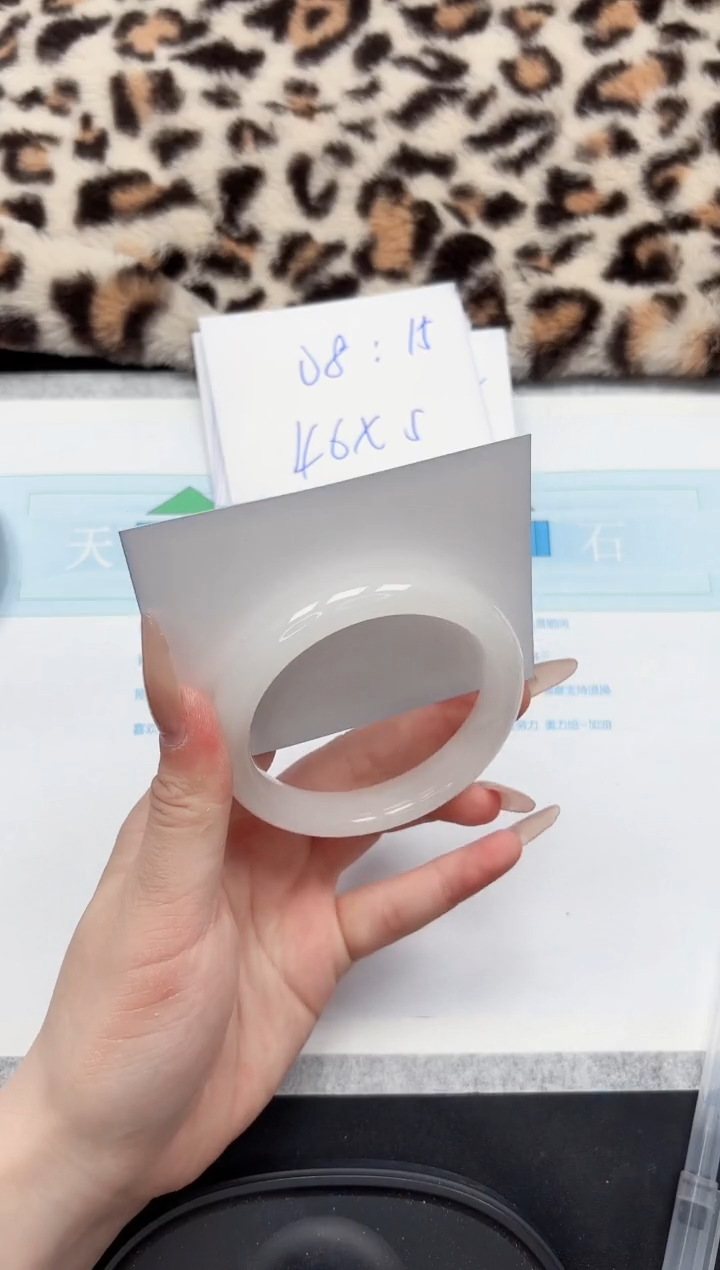 【闪购商品】石英质玉手镯未镶嵌237-58.7