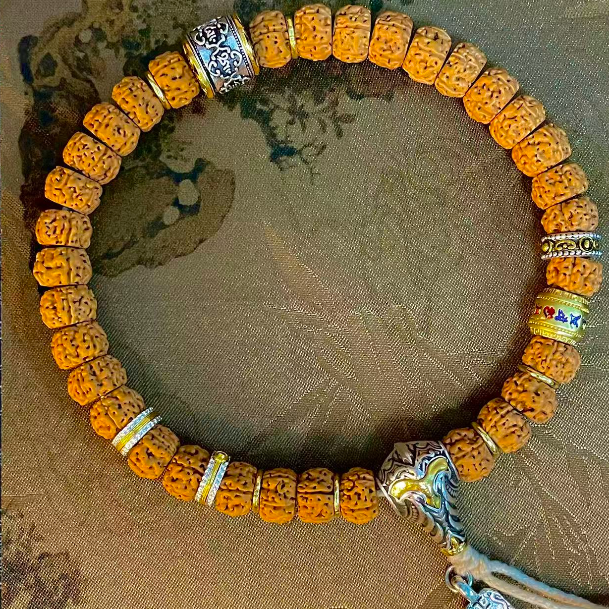 【紫禁城甄选】印尼老树王小金刚手持原创设计五瓣肉