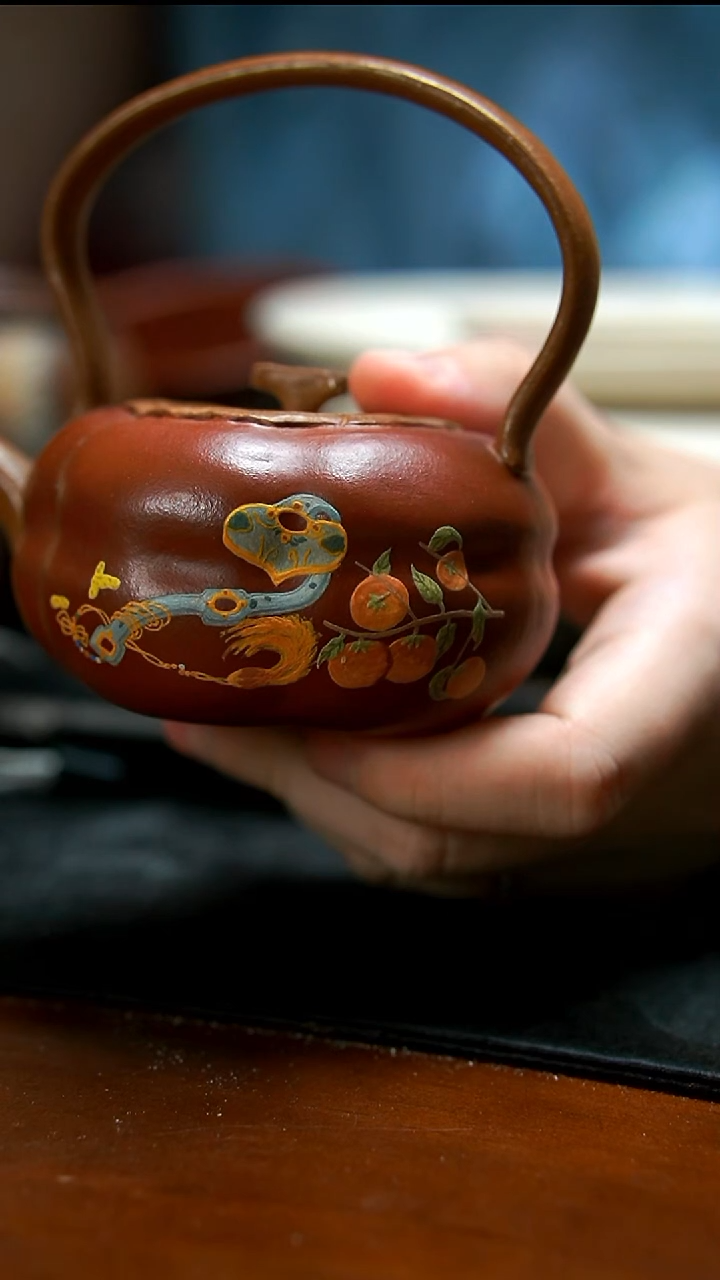 茶壶紫砂柿子如意提梁壶