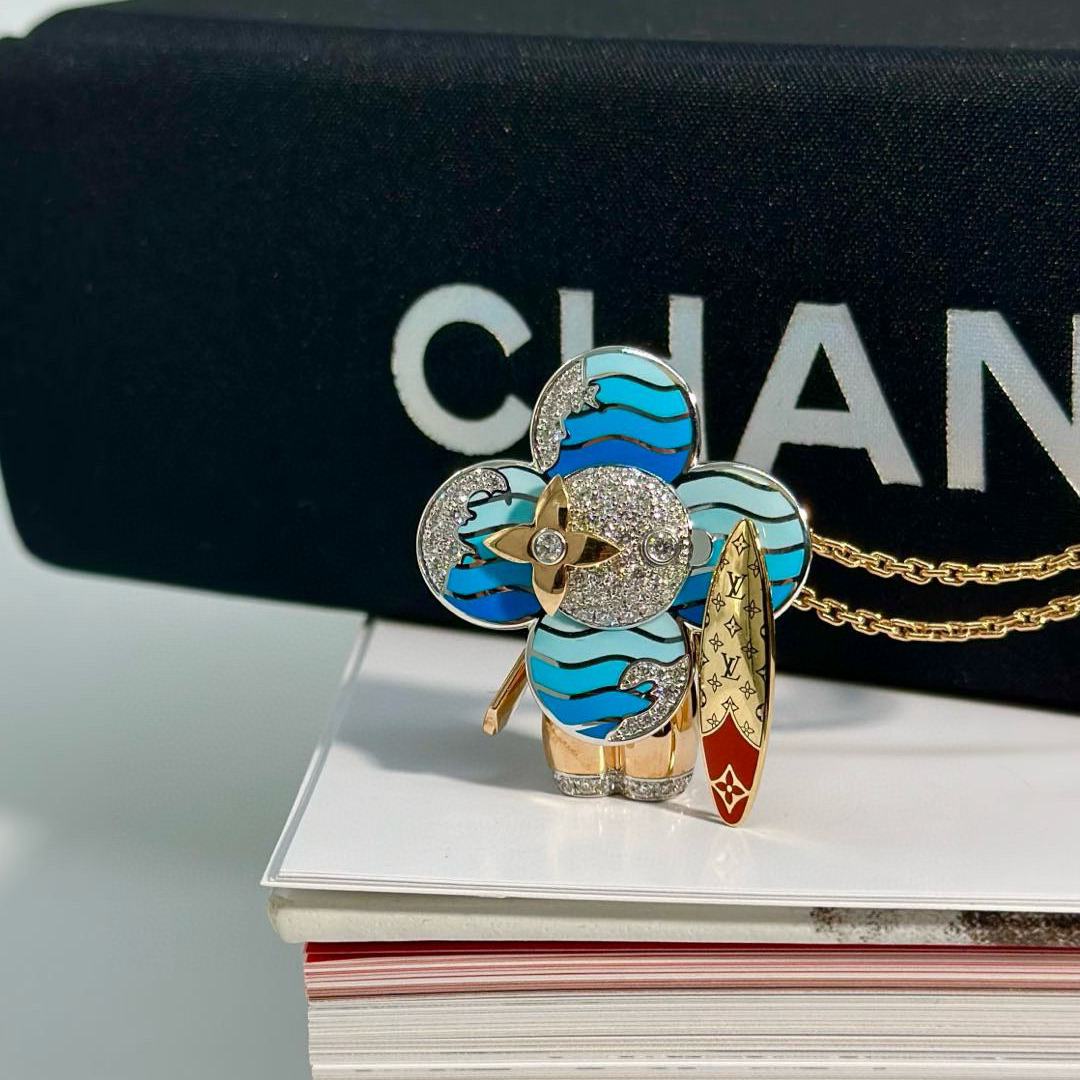 未使用 LouisVuitton/路易威登 老佛爷 薇薇安k金配钻石吊坠项链