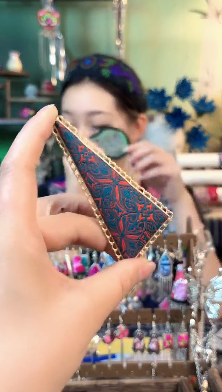 织绣彩云南阁非遗老绣606