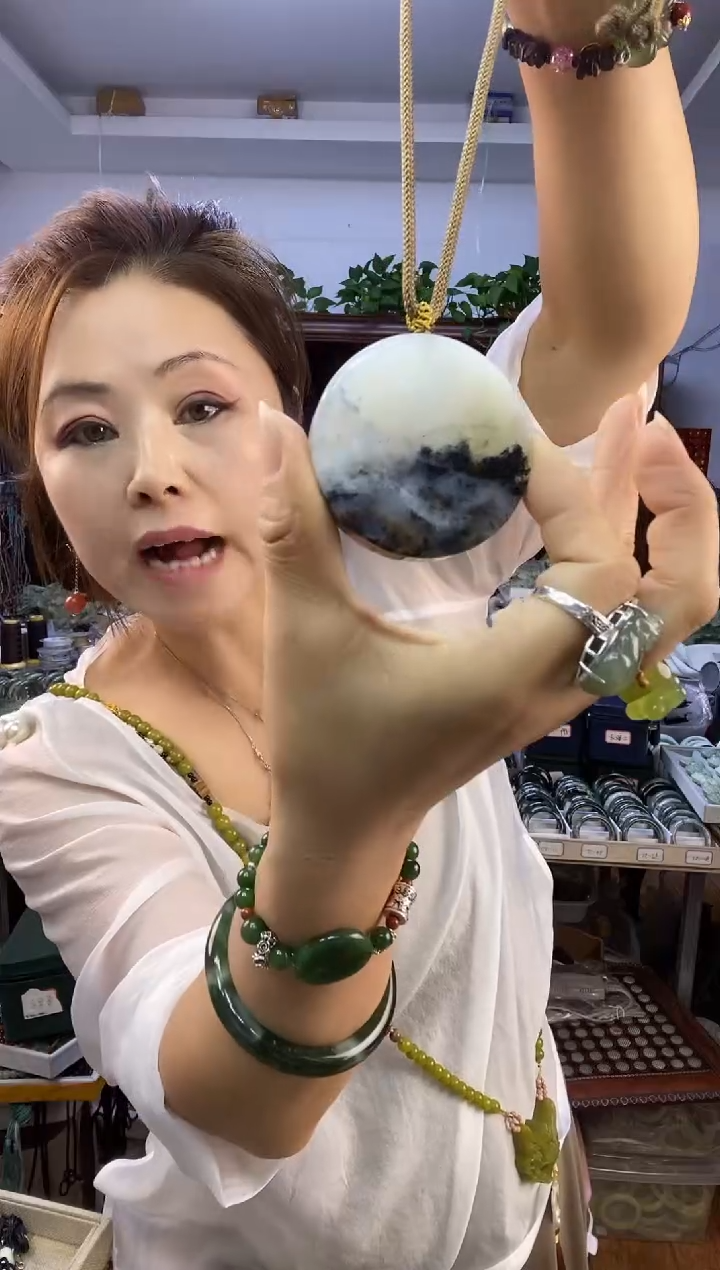 未镶嵌蛇纹石玉圆牌多样性随机发一