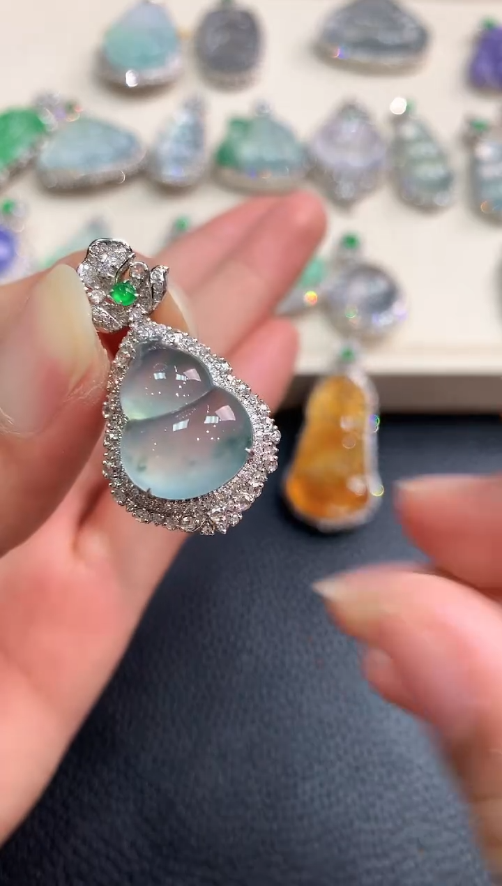 【闪购商品】翡翠吊坠(不含链)18K金镶嵌n103    