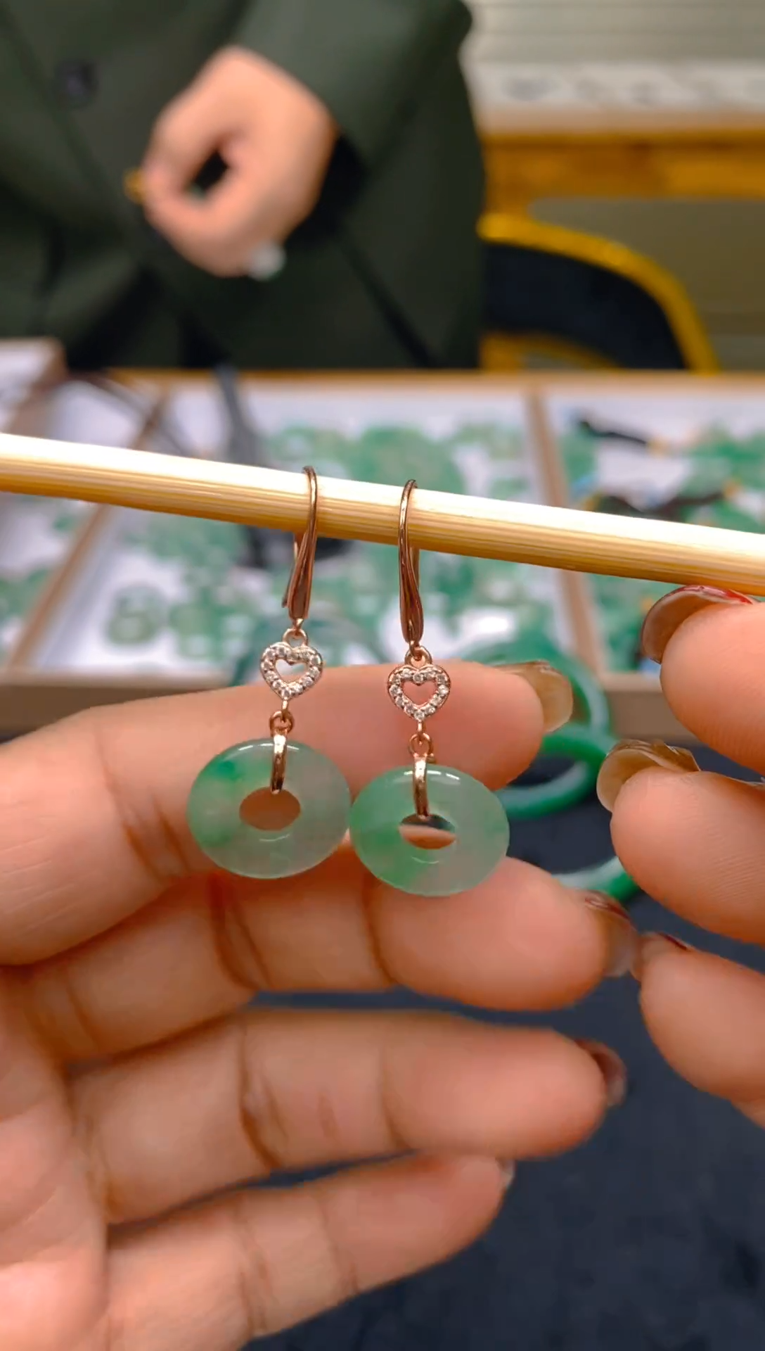 【闪购商品】石英质玉耳钉合金冰美人非洲翠，官方质检发货008