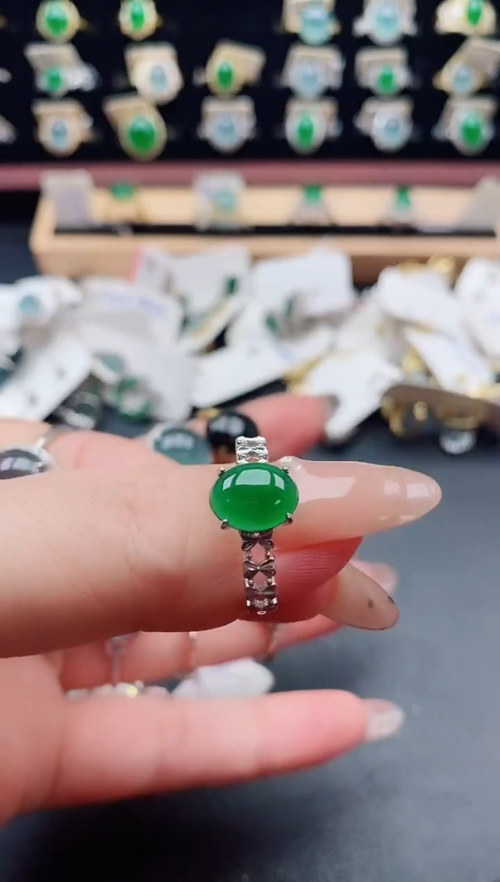 银S925镶嵌戒指翡翠1