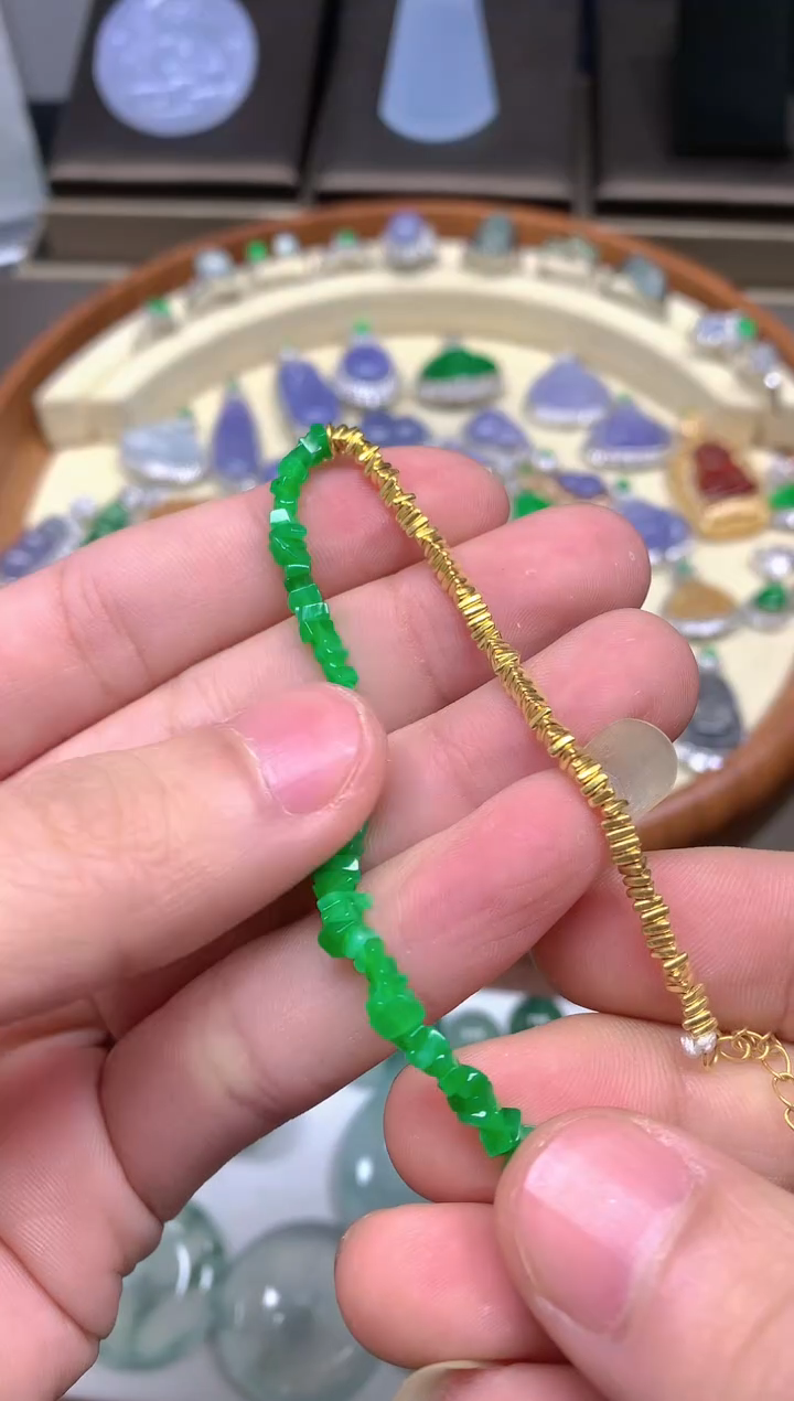 【闪购商品】翡翠颈饰足金镶嵌手链999足金