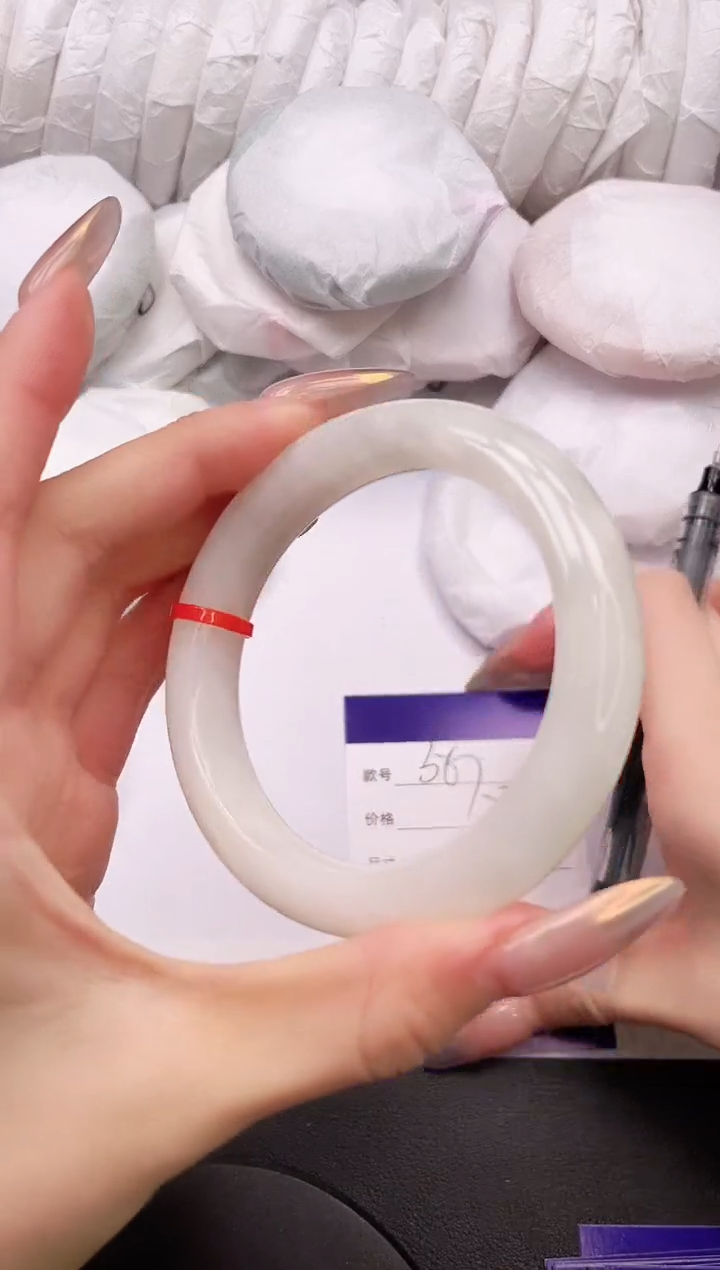 【闪购商品】和田玉手镯未镶嵌4K567-58