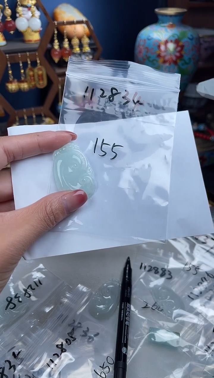 未镶嵌挂件翡翠桉*，112834