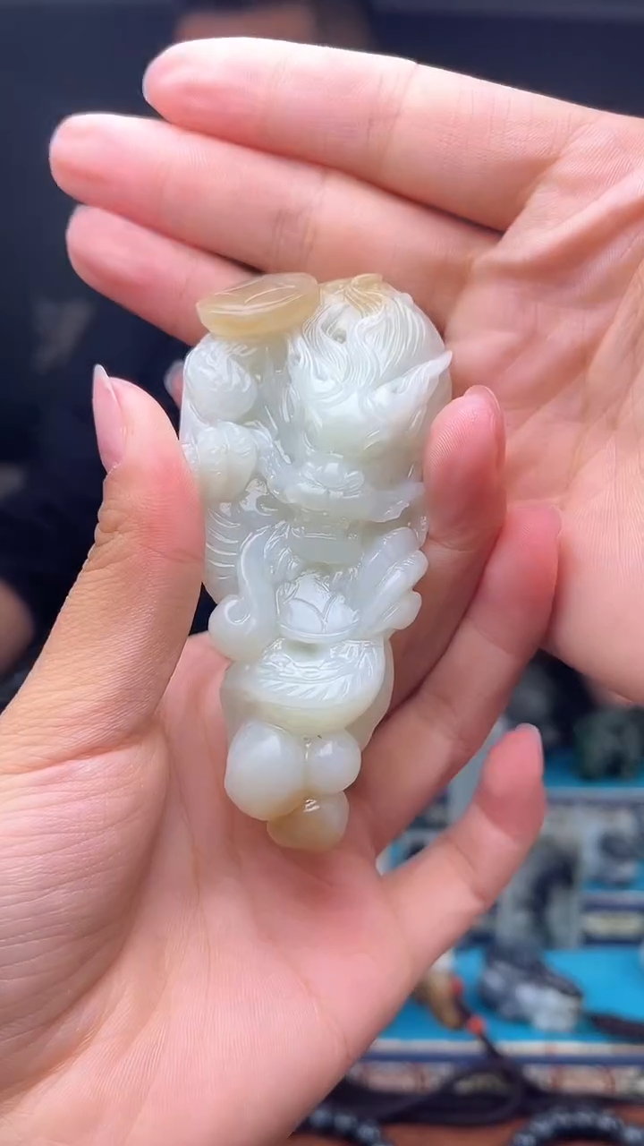 未镶嵌和田玉挂件1