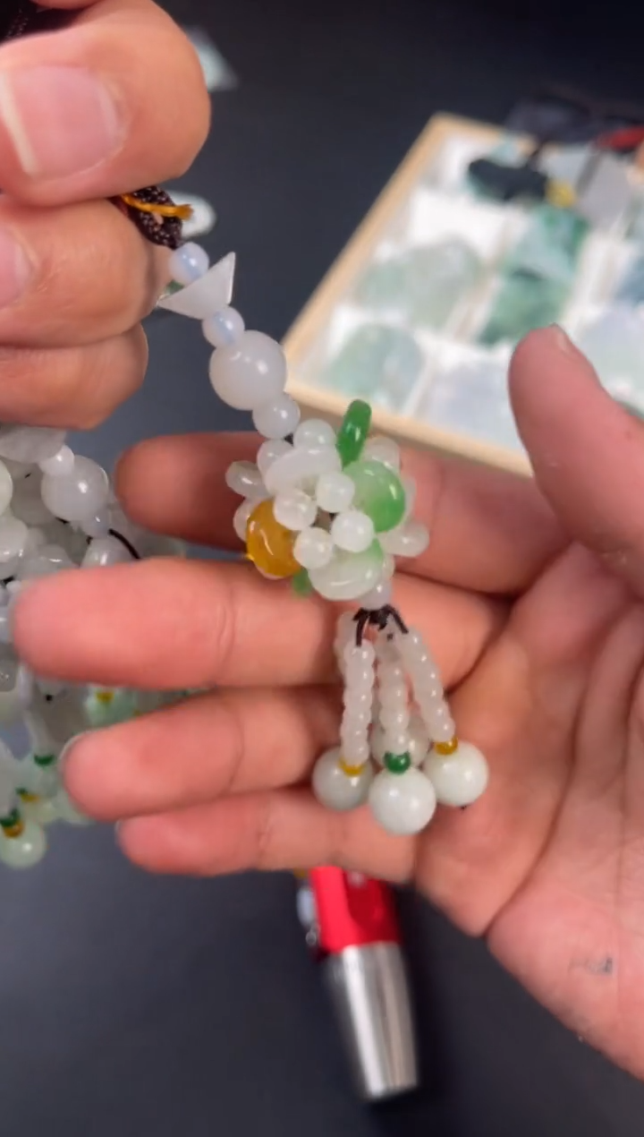 【闪购商品】翡翠挂件未镶嵌翡翠挂件YP-090多样性只发一件