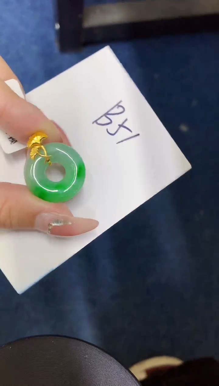 【闪购商品】翡翠颈饰18K金镶嵌000000000000