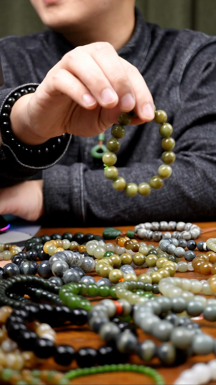 未镶嵌手链和田玉（糖玉）黑羊洞碧玉10