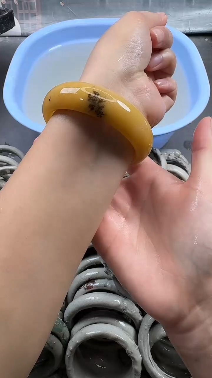 未镶嵌手镯石英质玉2 6160