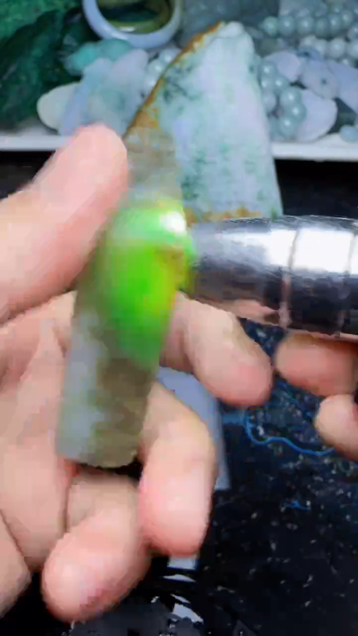 未镶嵌挂件翡翠028