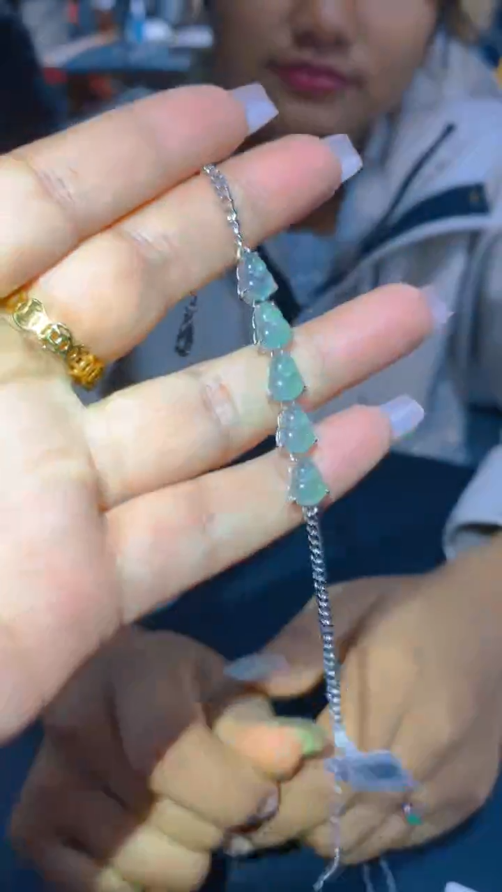 【闪购商品】翡翠手链未镶嵌0145791189