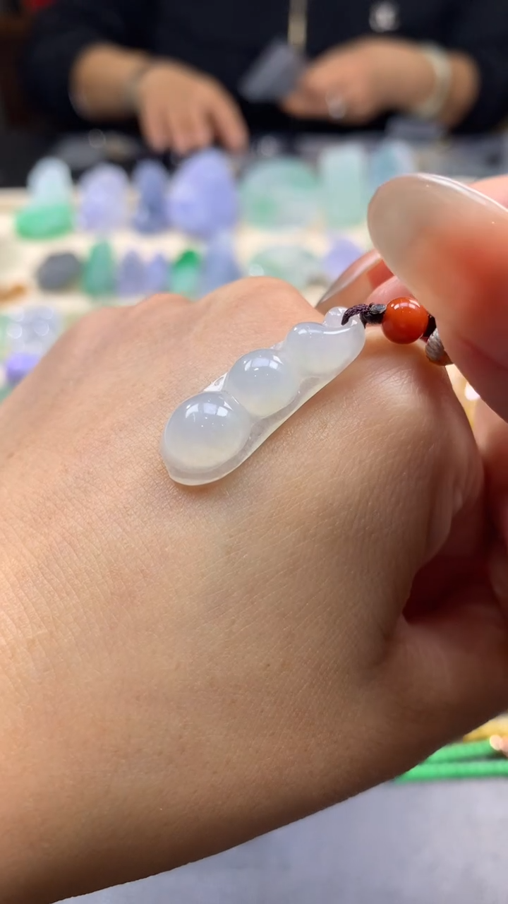 【闪购商品】翡翠颈饰未镶嵌翡翠