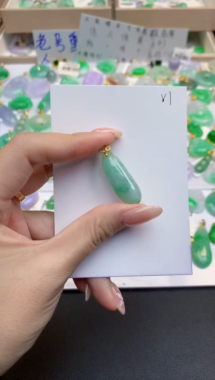 颈饰未镶嵌翡翠天然缅甸A货翡翠