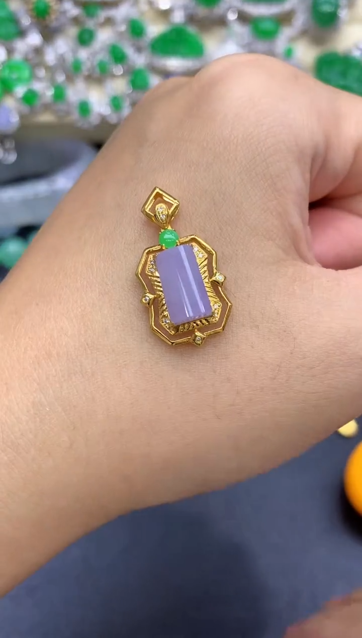 颈饰18K金镶嵌翡翠222-中国好珍宝