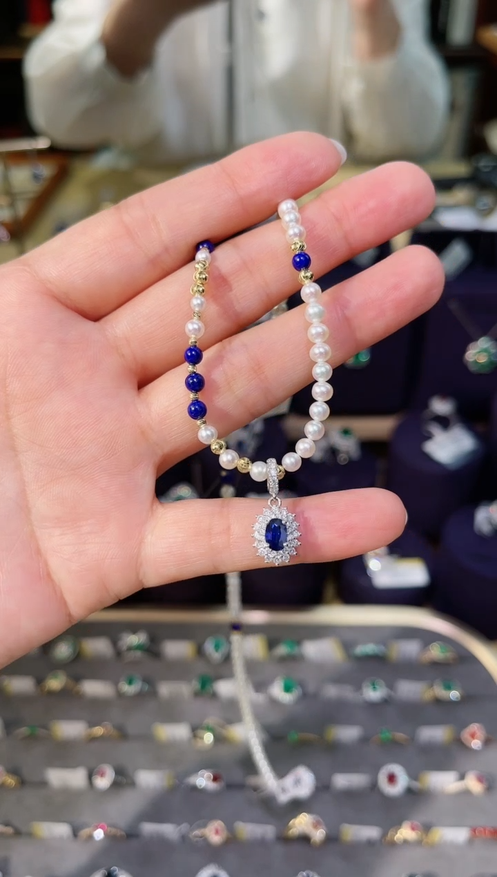 【闪购商品】蓝宝石吊坠(不含链)18K金镶嵌61分皇家蓝钻石吊坠