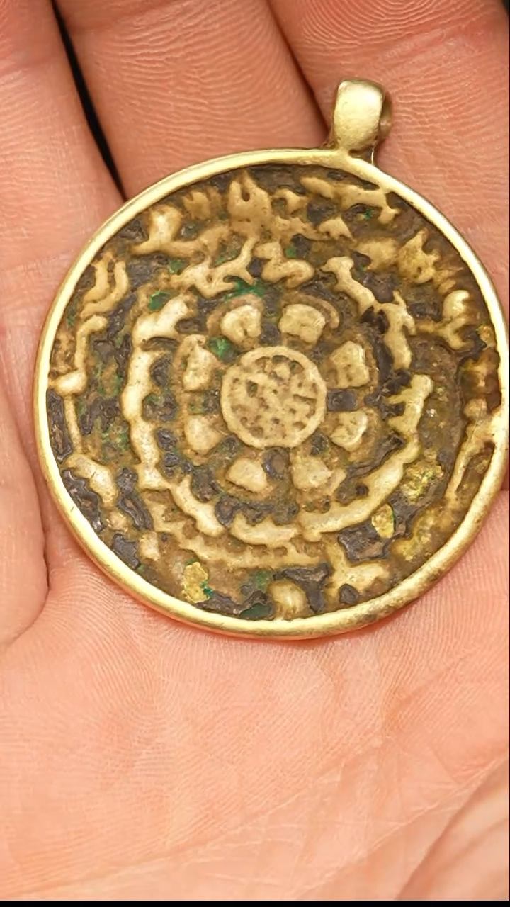 【闪购商品】冲赛康胡子哥，藏传九宫八卦牌193