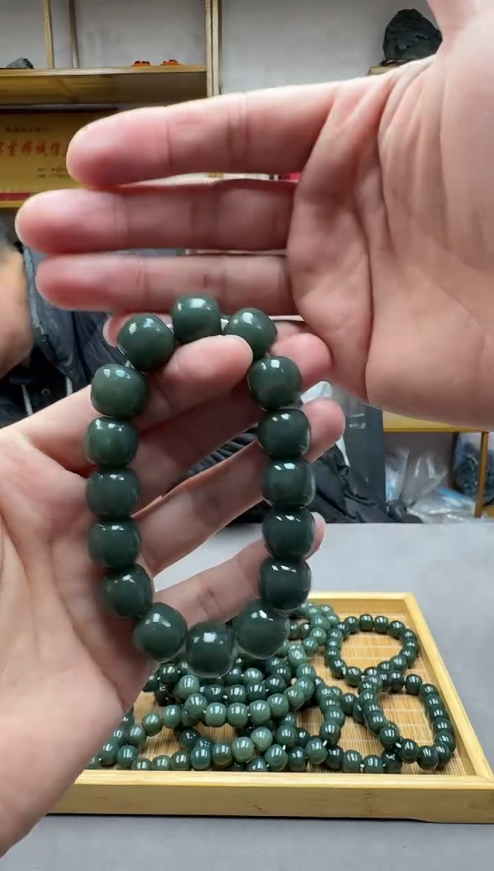 未镶嵌手链和田玉14新疆和田玉且末瓷蓝·····老型珠