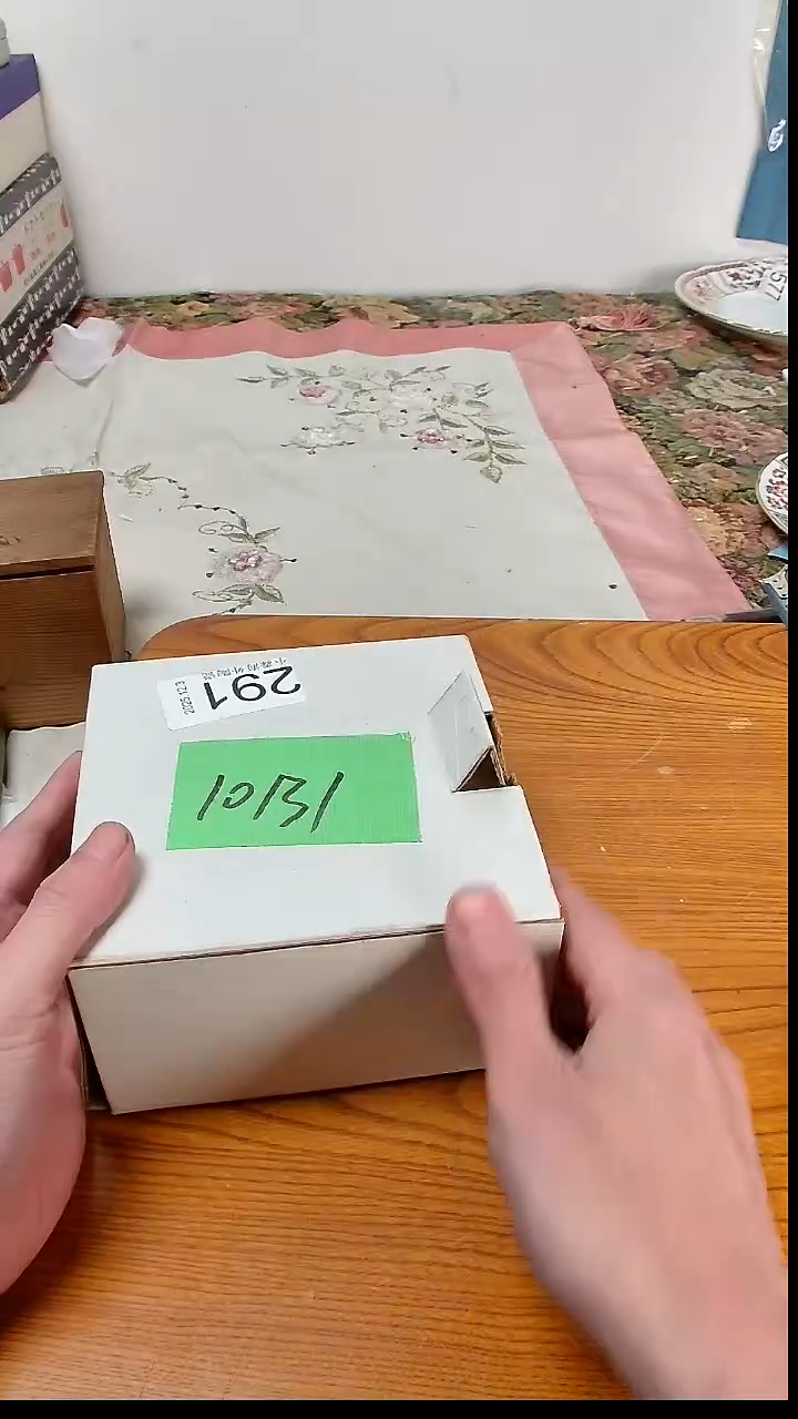 瓷片悠**是小淼海外陶瓷工艺品