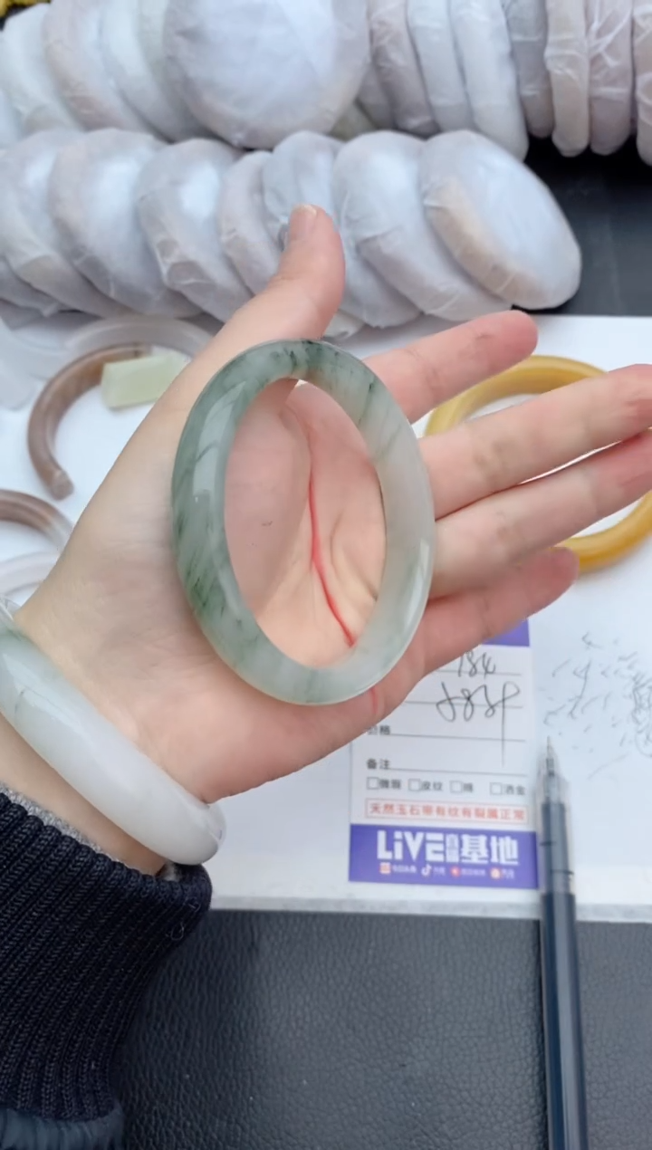 【闪购商品】石英质玉未镶嵌手镯184+58/59