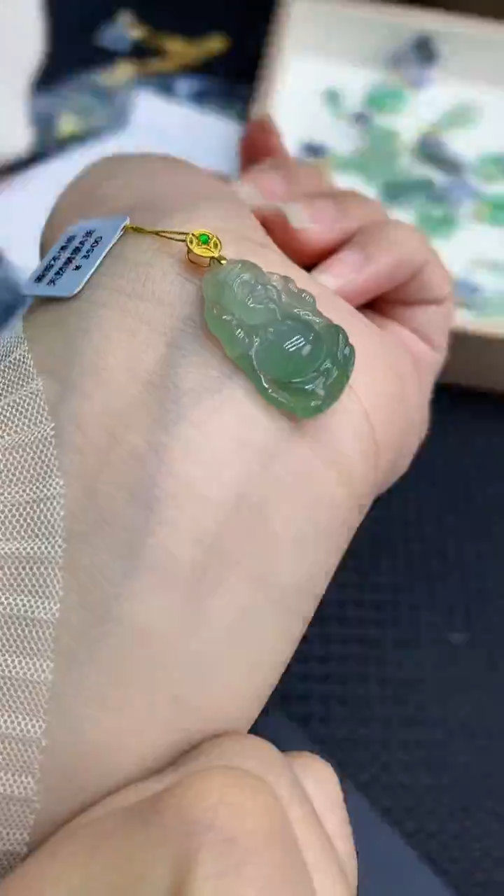 【闪购商品】翡翠颈饰18K金镶嵌000000008