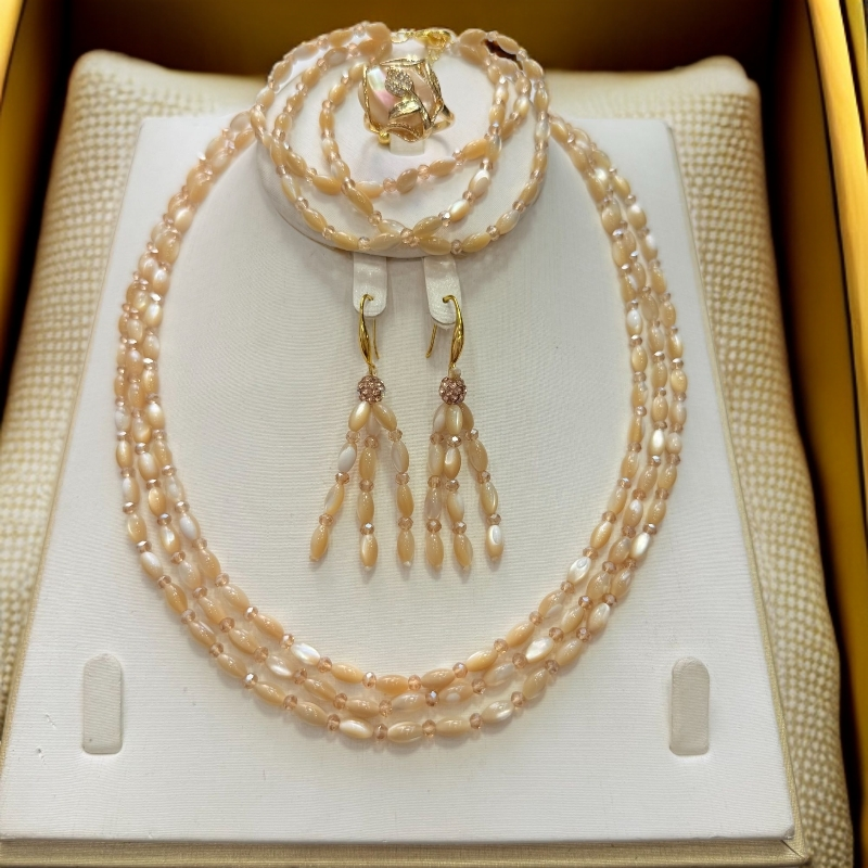 铜合金贝壳项链 akda سەدەپ يۇرۇشلىك时尚气质手工