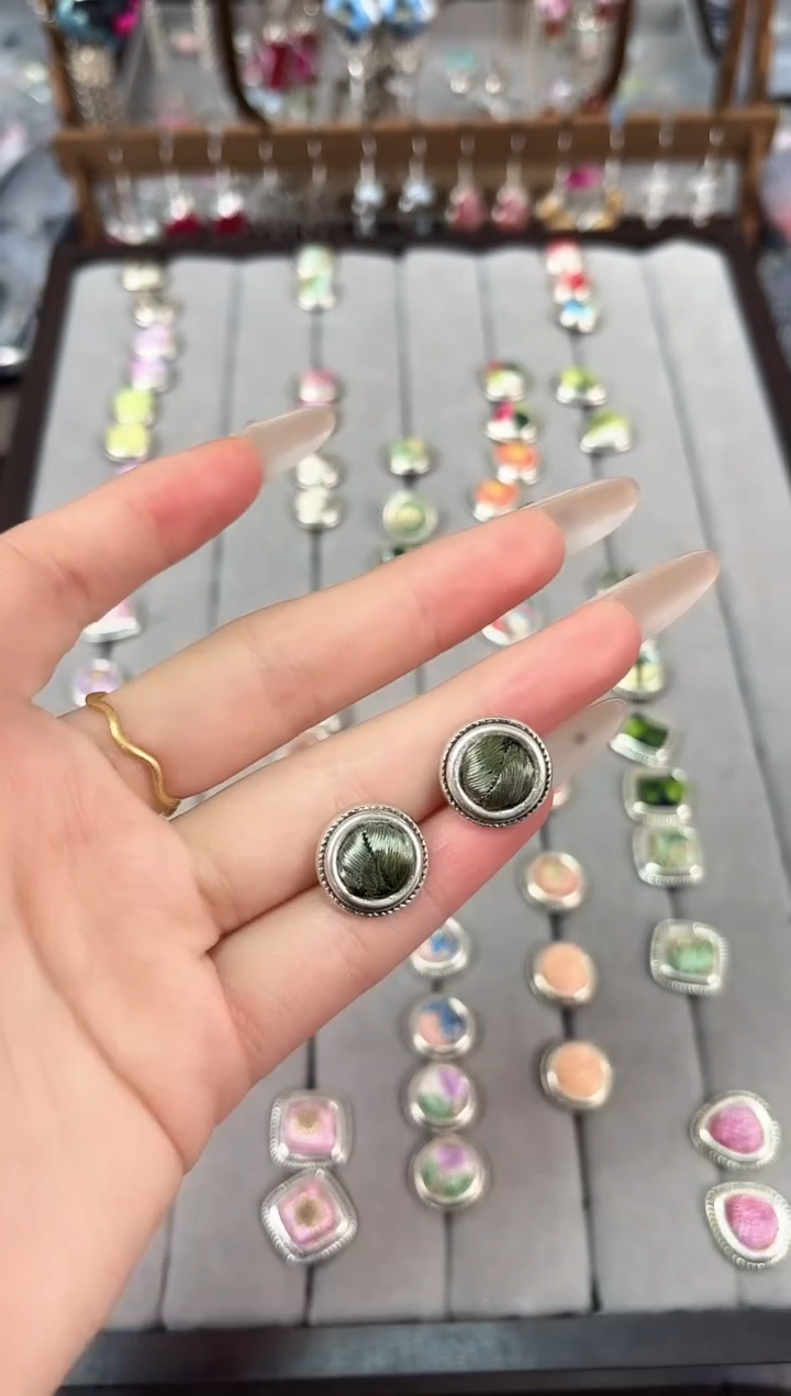 织绣吃***饭民族风非遗老绣饰品208*