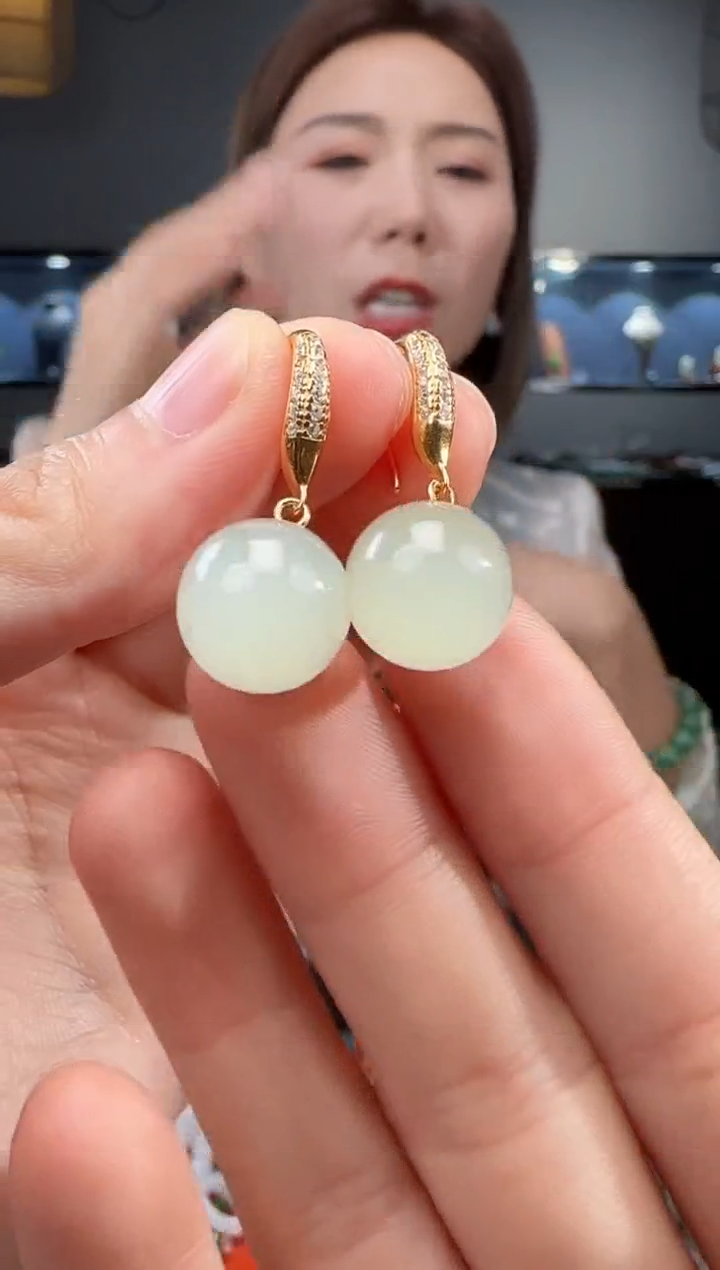 和田玉银S925镶嵌耳饰1