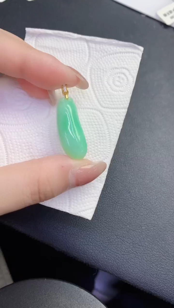 颈饰未镶嵌翡翠缅甸天然翡翠A货