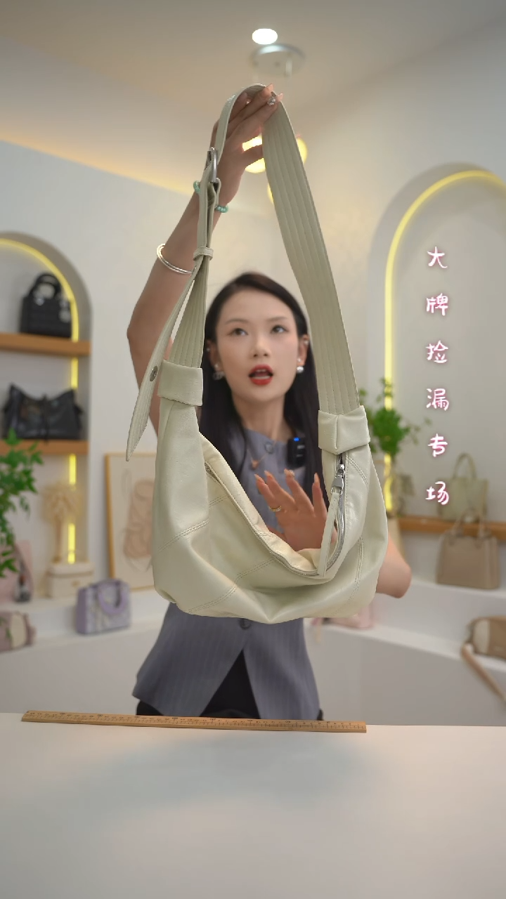 绵羊皮（革）8.7单肩斜挎包包