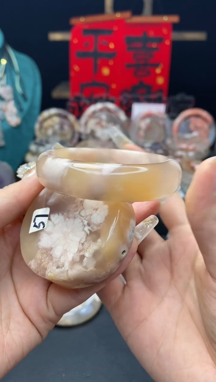 【闪购商品】石英质玉手镯（圆镯）未镶嵌57