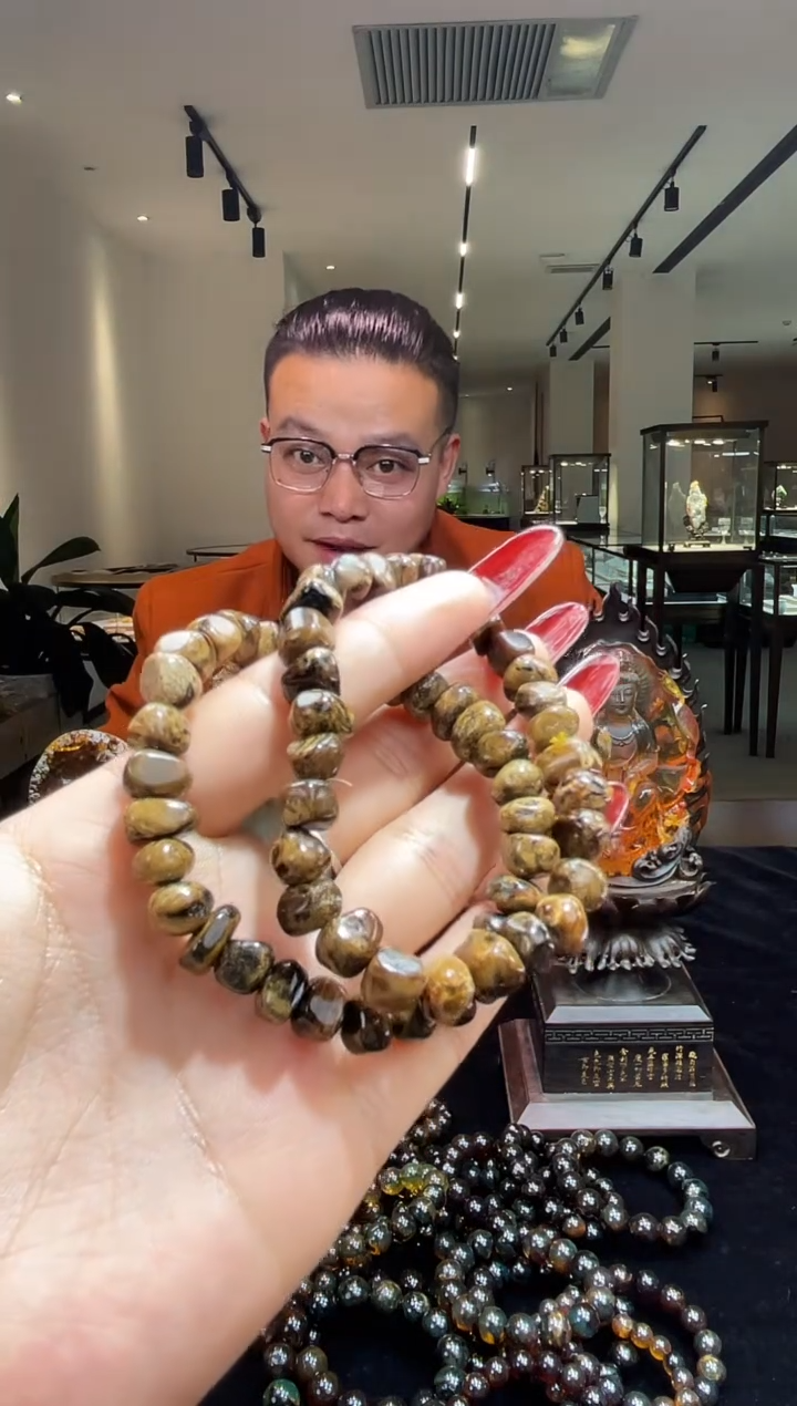 琥珀颈饰未镶嵌缅甸琥珀随型手串多样性发其一