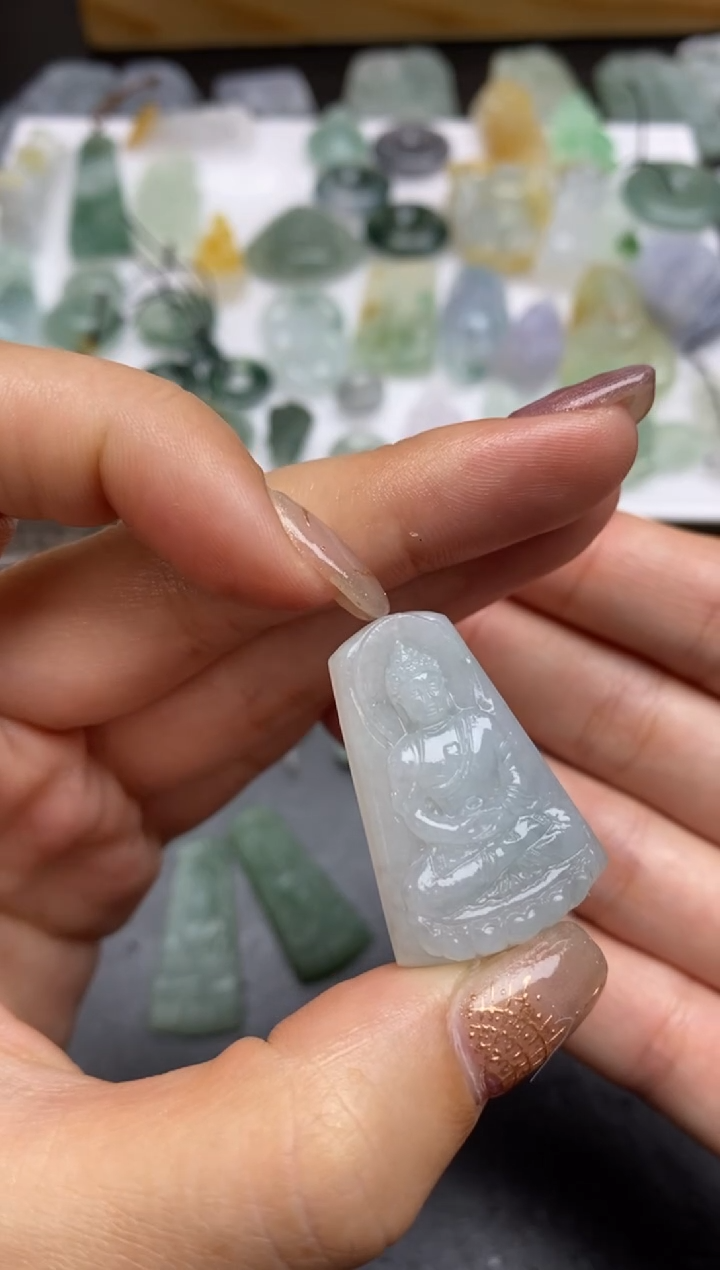 【闪购商品】定制翡翠未镶嵌翡翠毛货~