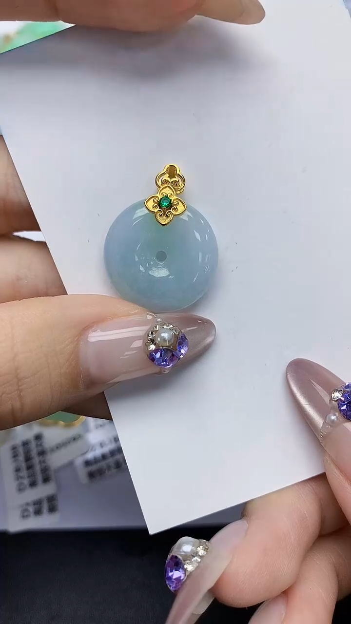 翡翠未镶嵌颈饰天然翡翠A货