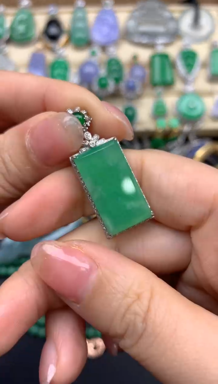 【闪购商品】翡翠颈饰18K金镶嵌422-中国好珍宝