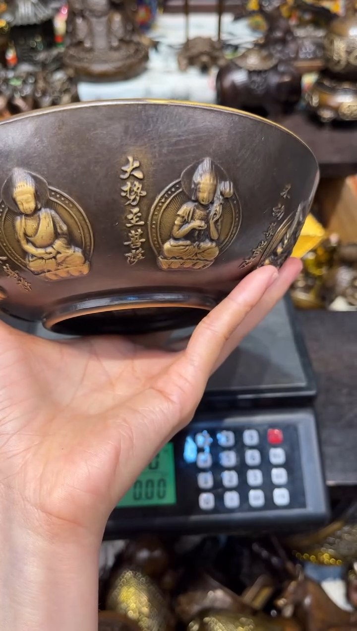 瑞瑞古铜准备开播A8796060