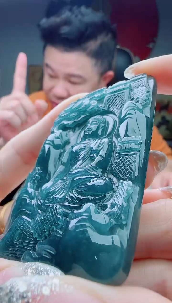 颈饰未镶嵌翡翠多样性发其一（阿迷）