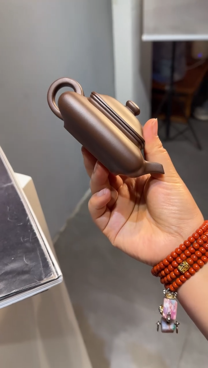 茶壶紫砂碧**?寒灰老人