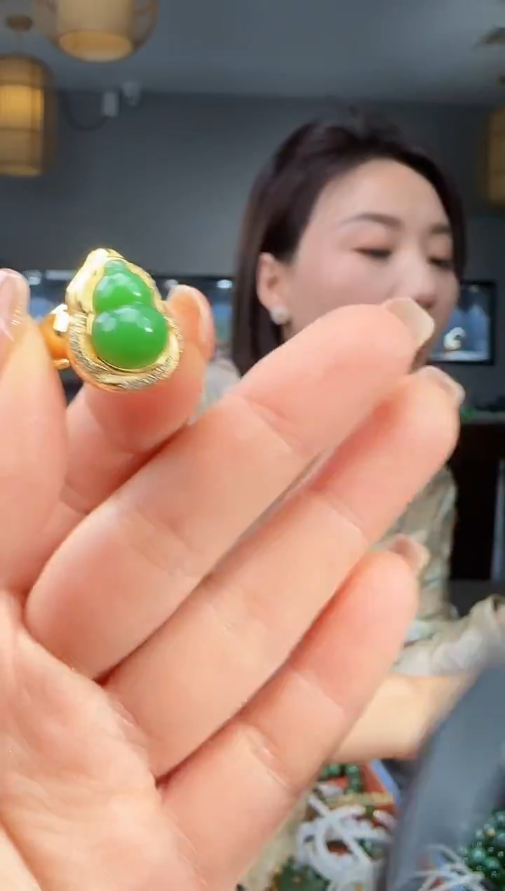 银S925镶嵌戒指和田玉1