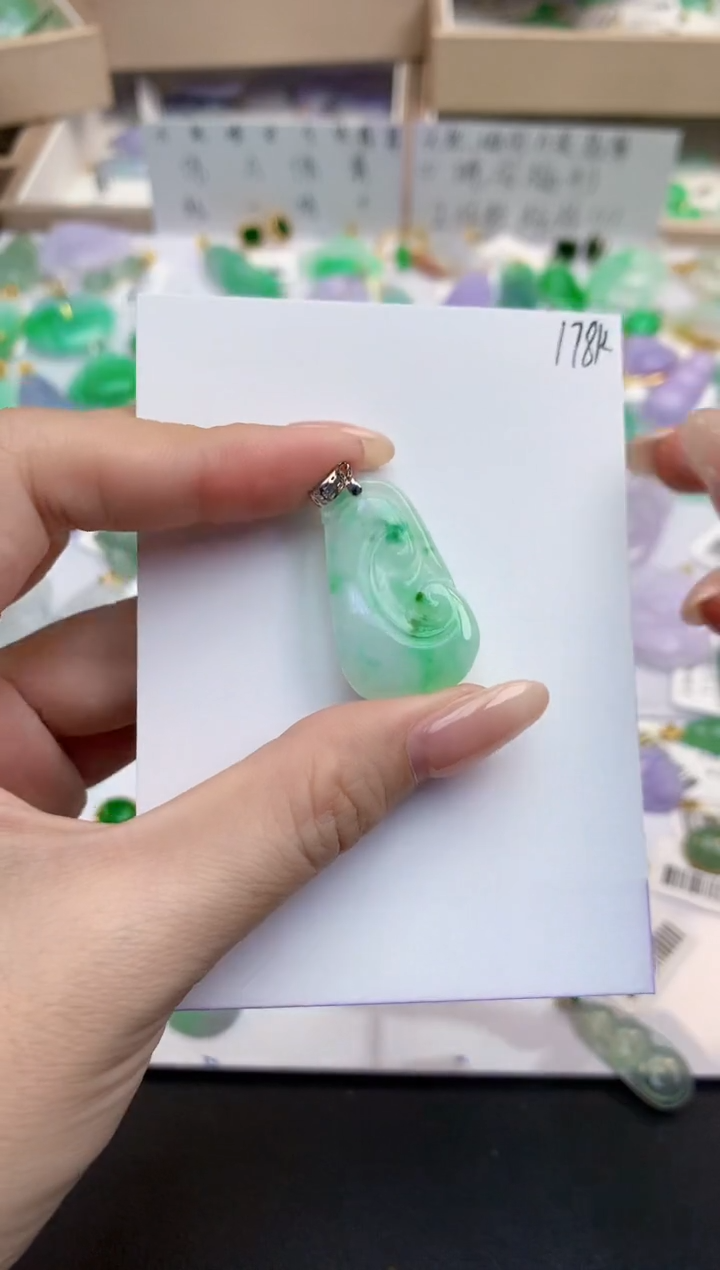 颈饰未镶嵌翡翠天然缅甸A货翡翠