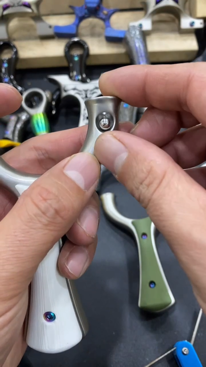 建****部聚义正品毒蝎顶卡弹弓